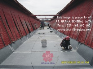 Talang air fiberglass ukuran besar
